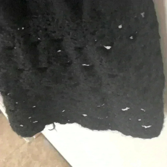 Gloria Vanderbilt Crochet Trimmed Sweater in Size Medium - Picture 5 of 7